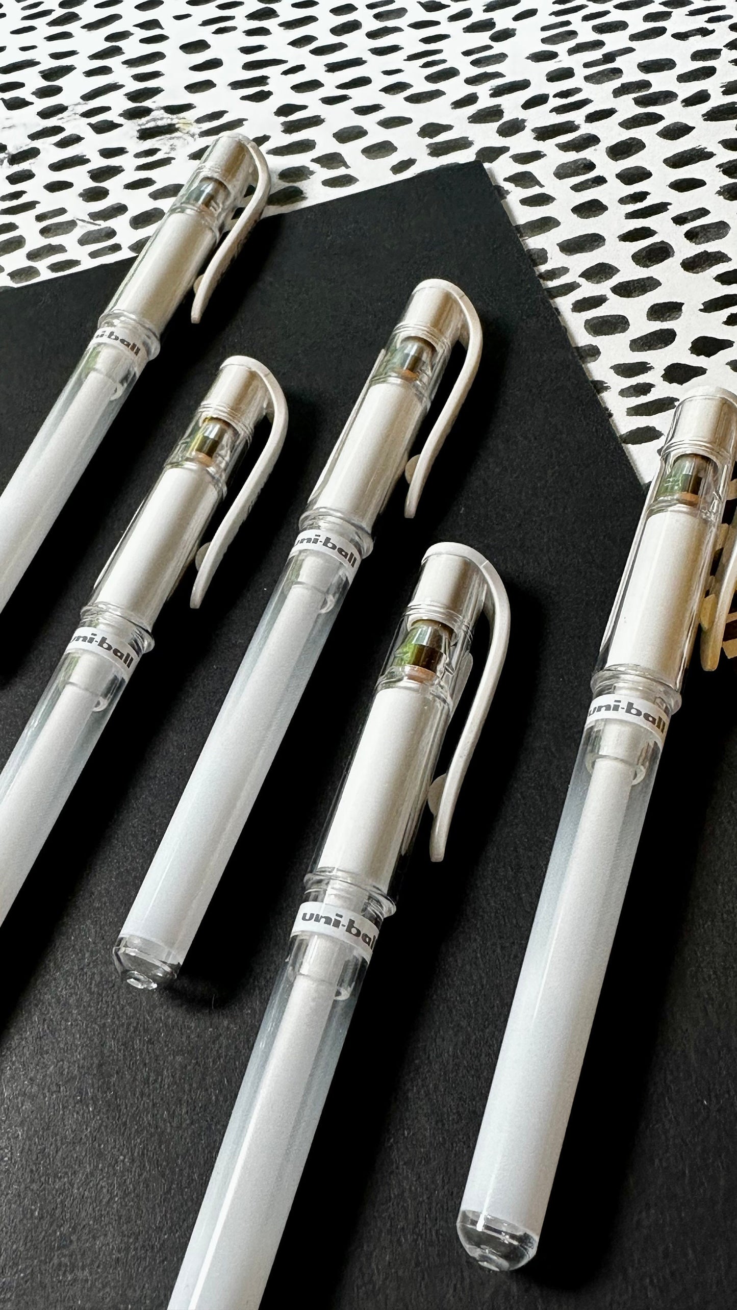 The best white pen out there: uni-ball signo broad | Gel Pen